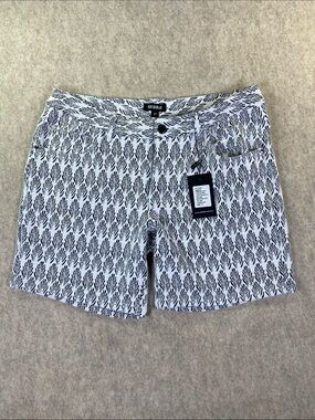 NWT ST33LE 5” Black & White Palms Printed Jacquard Shorts